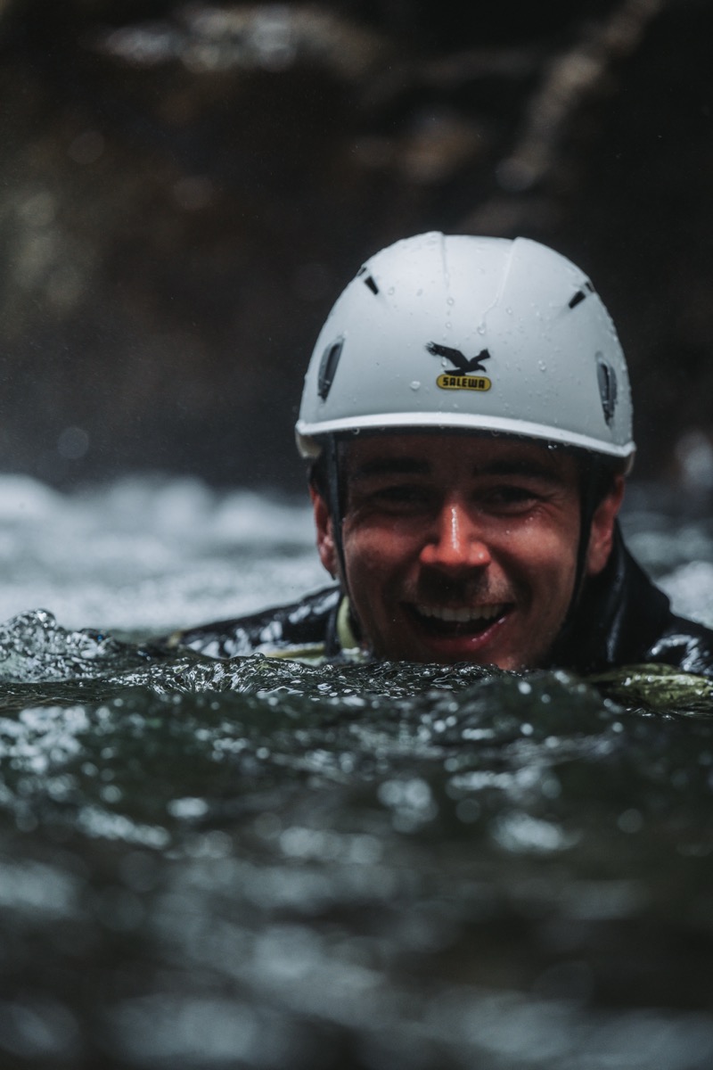 Seiltechnik am Wasserfall